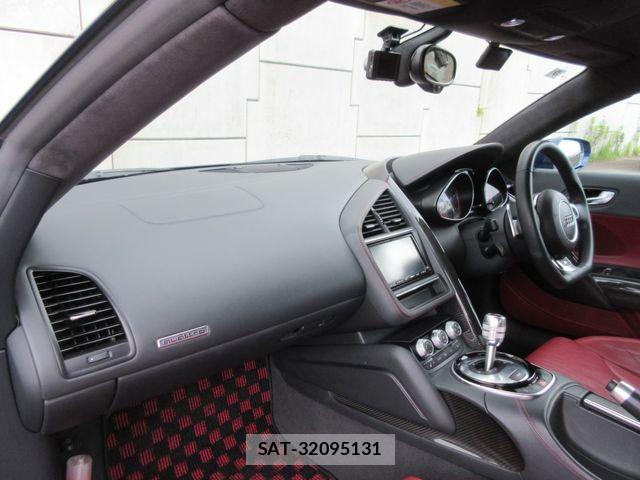Audi R8 2013-04 8072924-23