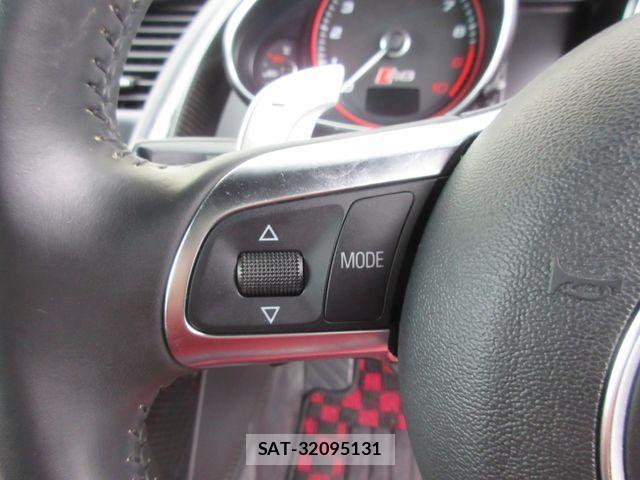 Audi R8 2013-04 8072924-28
