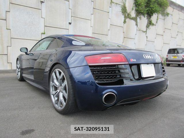 Audi R8 2013-04 8072924-2