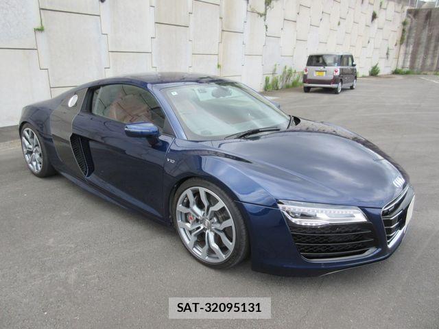 Audi R8 2013-04 8072924-5