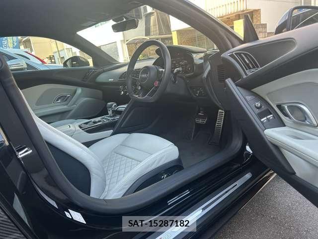 Audi R8 2021-01 8072923-13