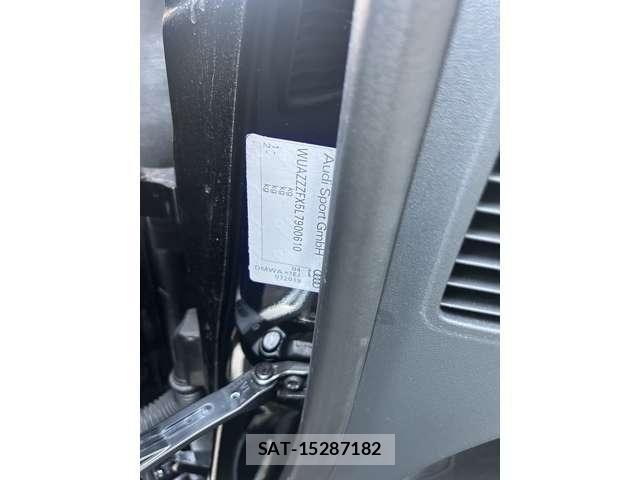 Audi R8 2021-01 8072923-25