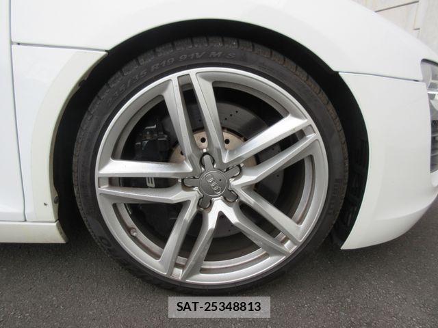 Audi R8 2010-09 8353938-18
