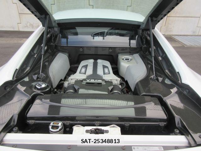 Audi R8 2010-09 8353938-20