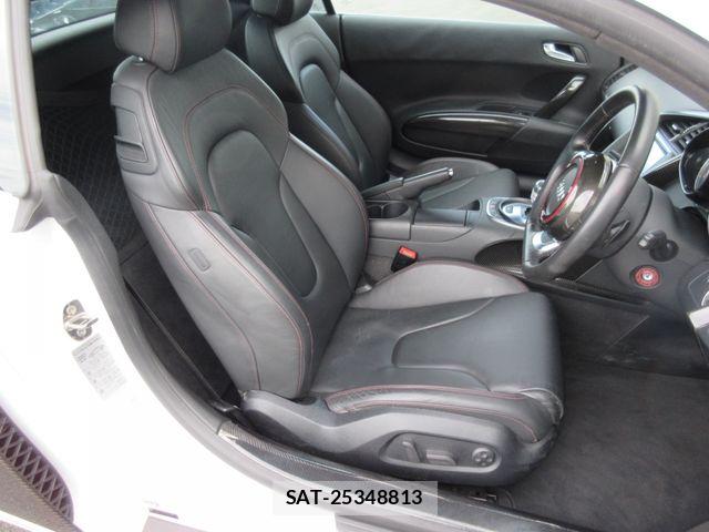 Audi R8 2010-09 8353938-22