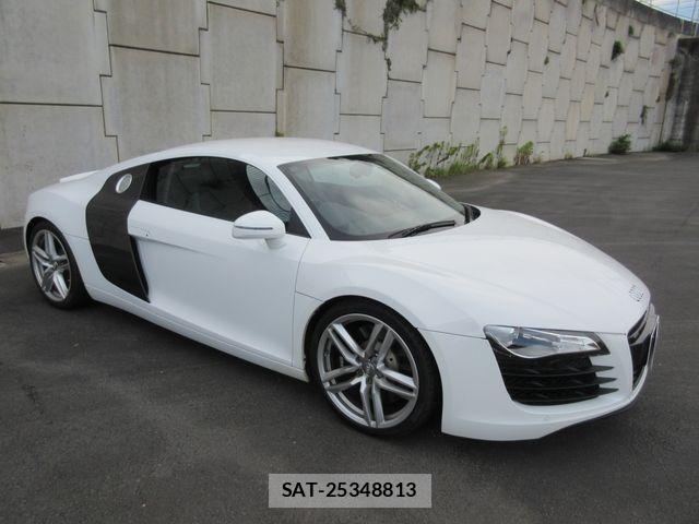Audi R8 2010-09 8353938-5