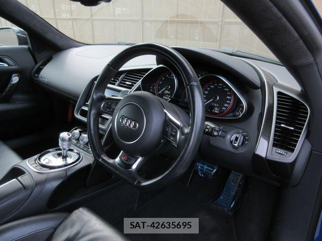 Audi R8 2015-01 8364845-1