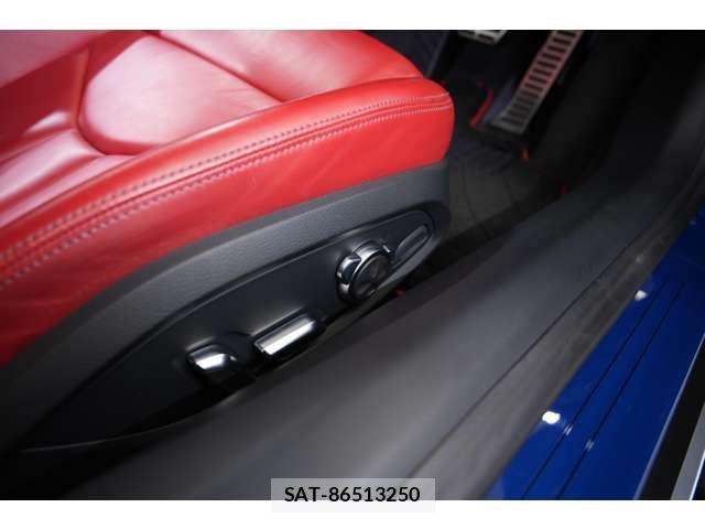 Audi R8 2019-12 8561216-15