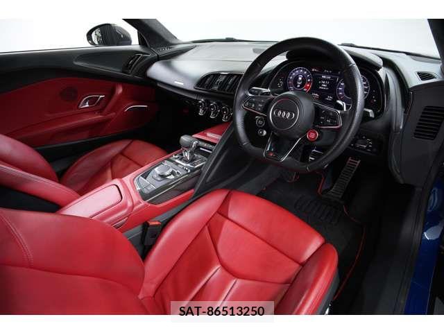 Audi R8 2019-12 8561216-8