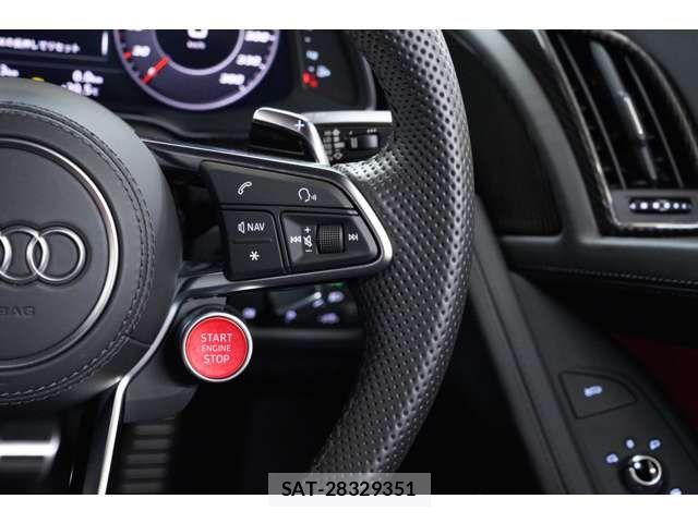 Audi R8 2021-04 8561213-14