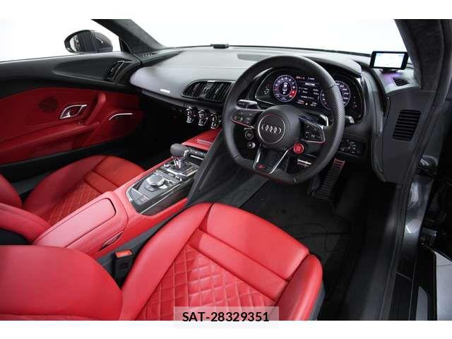 Audi R8 2021-04 8561213-4