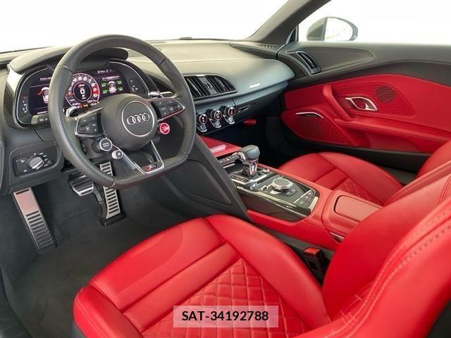 Audi R8 2020-04 1311841-1