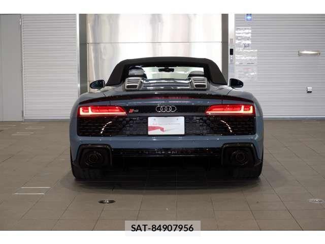 Audi R8 2021-01 4587125-10