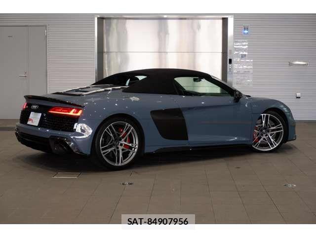 Audi R8 2021-01 4587125-11