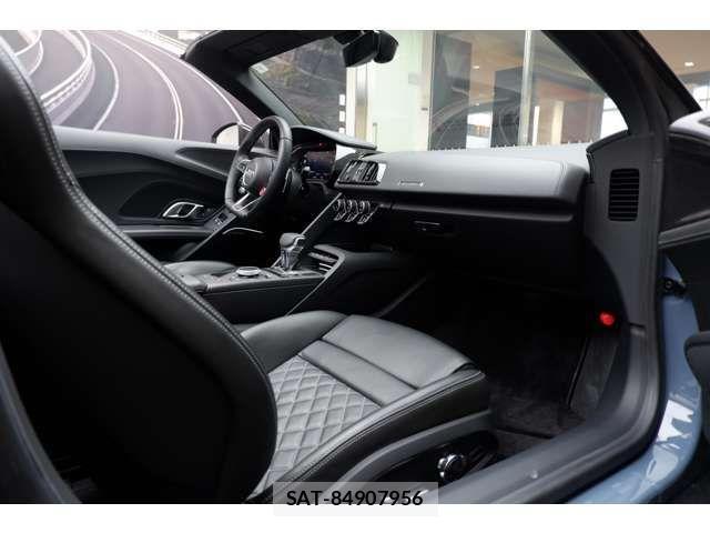 Audi R8 2021-01 4587125-15