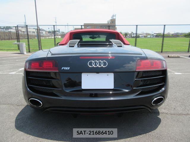 Audi R8 2011-07 7391406-10