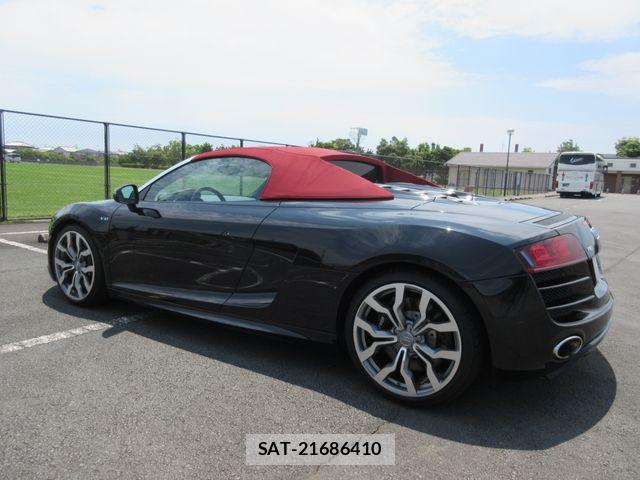 Audi R8 2011-07 7391406-12