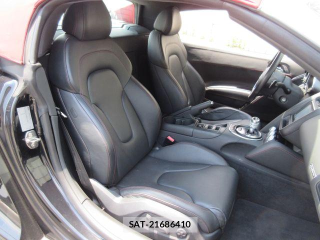 Audi R8 2011-07 7391406-26