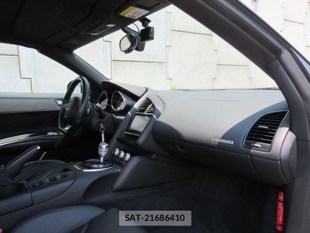 Audi R8 2011-07 7391406-27