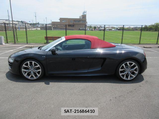 Audi R8 2011-07 7391406-8
