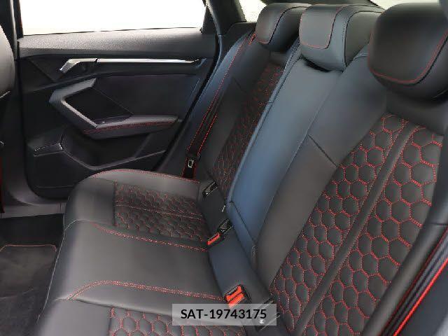 Audi RS3 2022-05 2958326-17