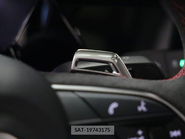 Audi RS3 2022-05 2958326-28