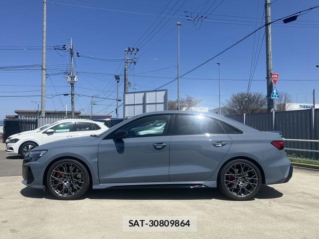 Audi RS3 2025-02 6242253-4