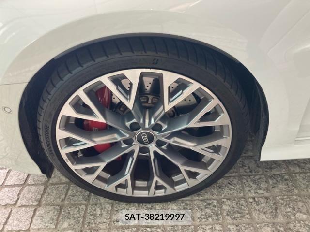Audi RS3 2022-09 7249857-10