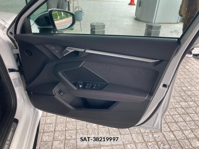 Audi RS3 2022-09 7249857-15