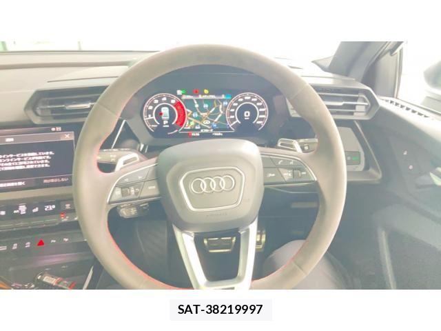 Audi RS3 2022-09 7249857-17