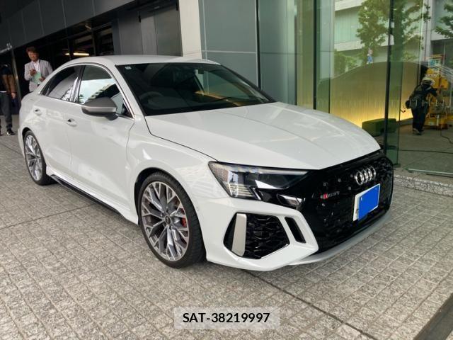 Audi RS3 2022-09 7249857-2