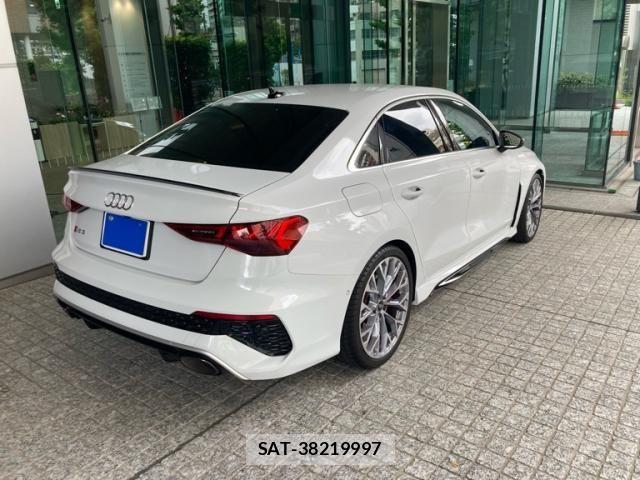 Audi RS3 2022-09 7249857-4