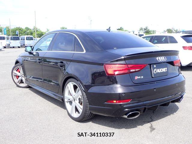 Audi RS3 2018-04 7356903-2