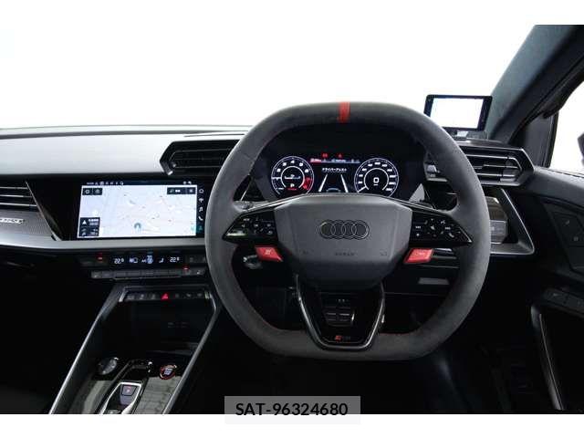 Audi RS3 2025-10 7508146-3