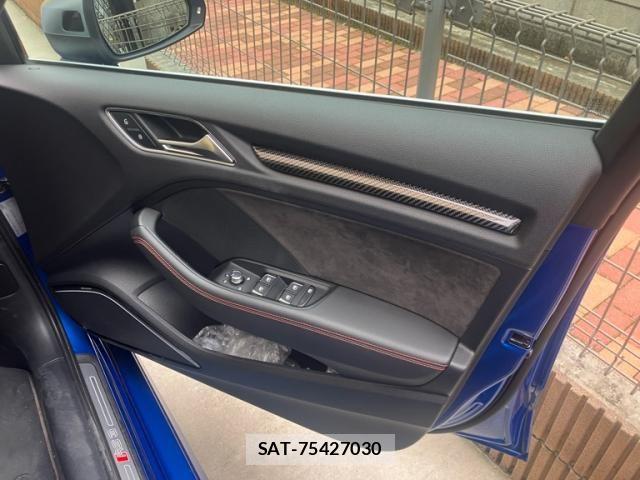 Audi RS3 2018-07 8034481-15