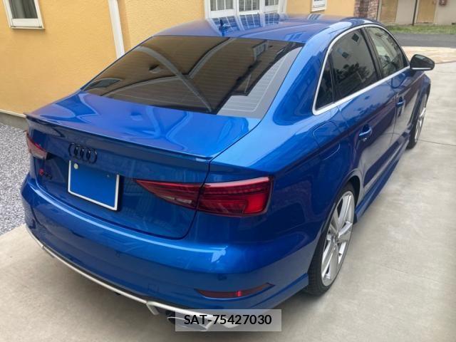 Audi RS3 2018-07 8034481-3