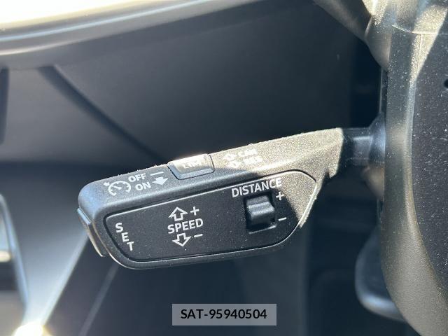 Audi RS3 2024-04 8129074-10