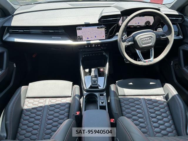 Audi RS3 2024-04 8129074-1