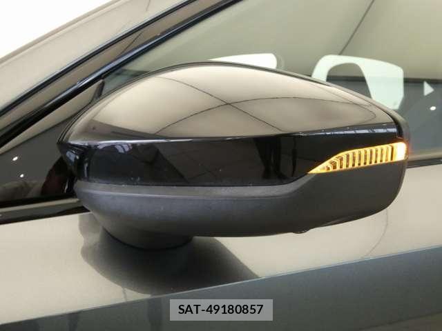 Audi RS3 2024-03 8206421-17