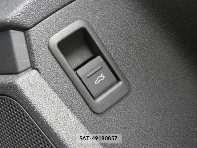 Audi RS3 2024-03 8206421-24