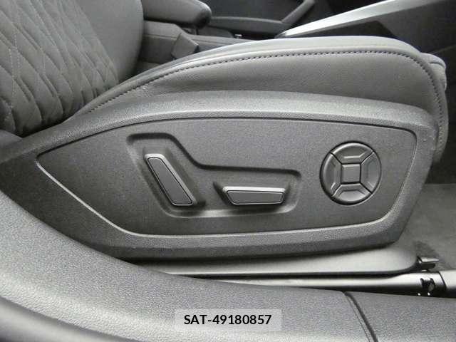 Audi RS3 2024-03 8206421-26