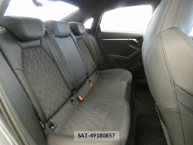 Audi RS3 2024-03 8206421-27