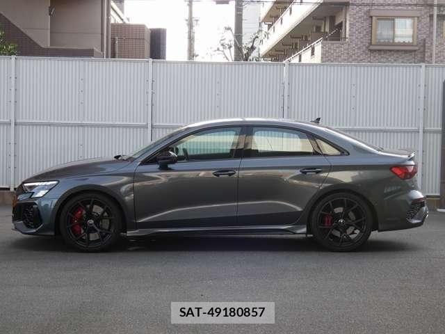 Audi RS3 2024-03 8206421-5