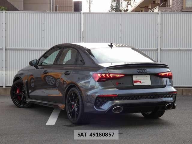 Audi RS3 2024-03 8206421-6