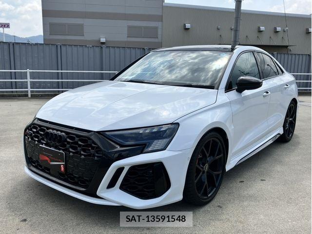 Audi RS3 2022-05 8244658-0