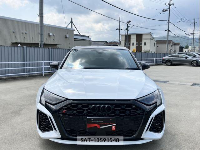 Audi RS3 2022-05 8244658-3