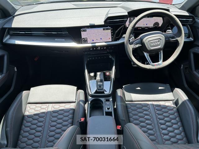 Audi RS3 2024-04 8371453-1