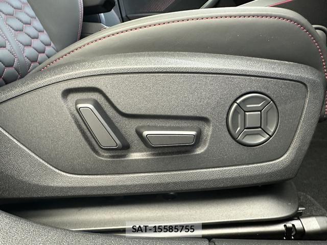 Audi RS3 2025-05 8411295-14