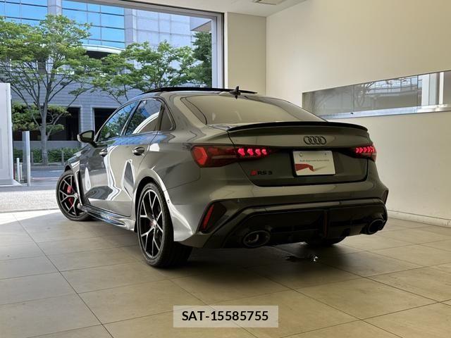 Audi RS3 2025-05 8411295-2