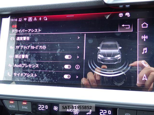 Audi RS3 2025-05 8625878-17